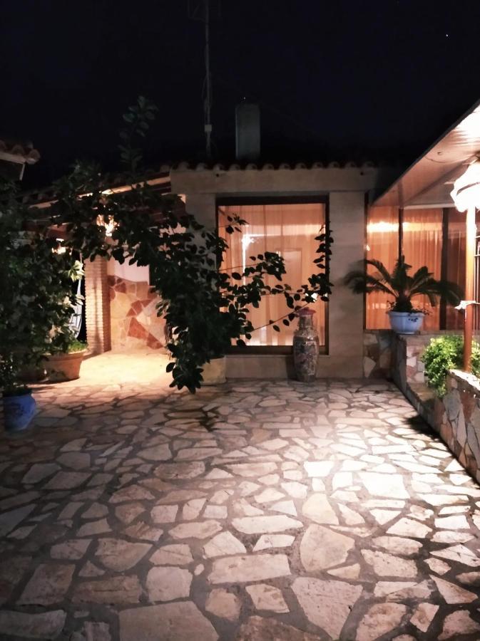 Mila La Villa Kastron  ภายนอก รูปภาพ