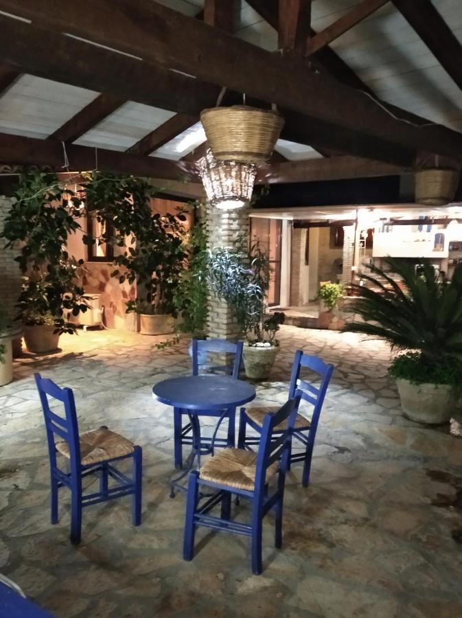 Mila La Villa Kastron  ภายนอก รูปภาพ
