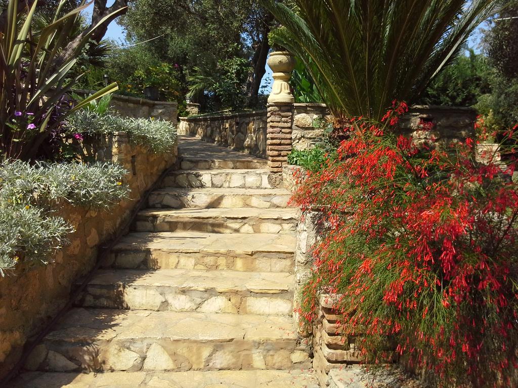 Mila La Villa Kastron  ภายนอก รูปภาพ