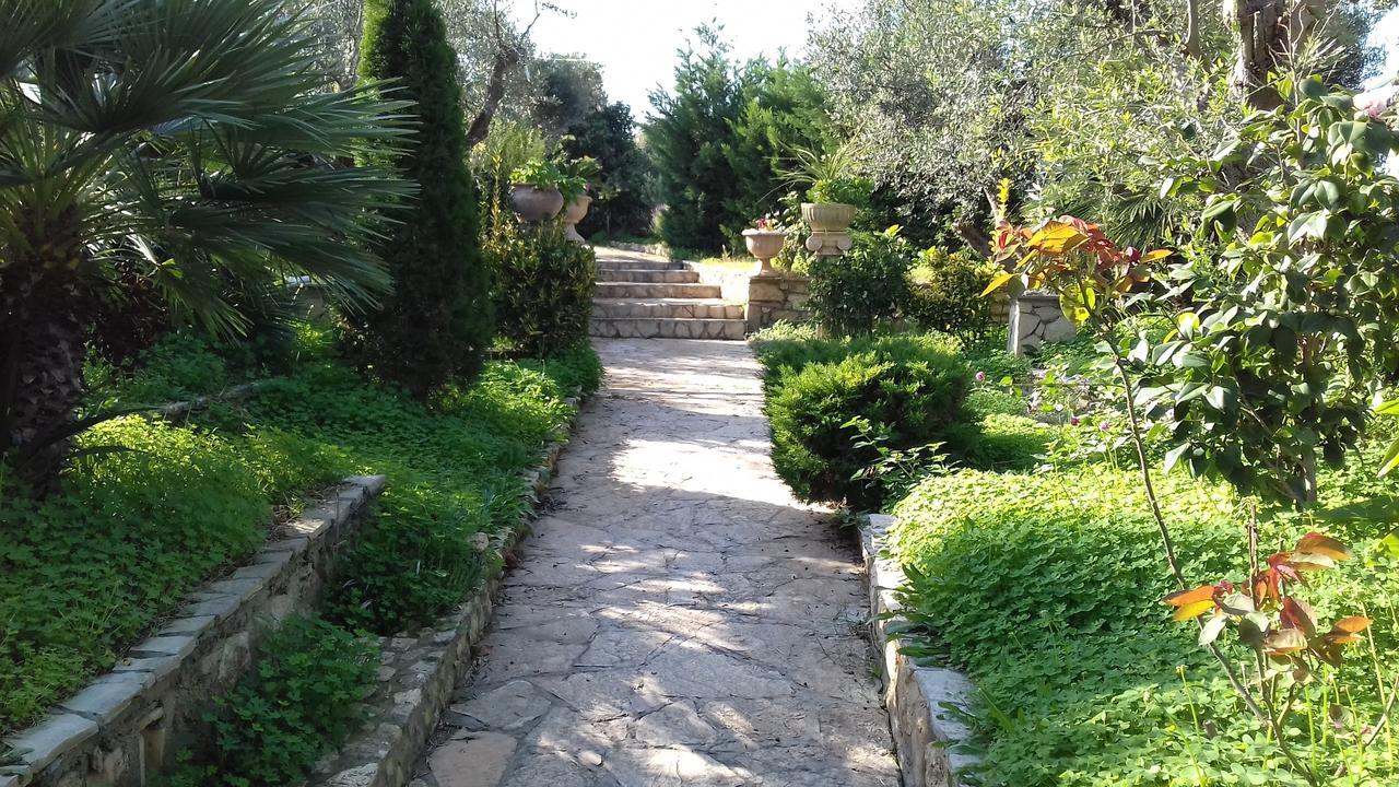 Mila La Villa Kastron  ภายนอก รูปภาพ